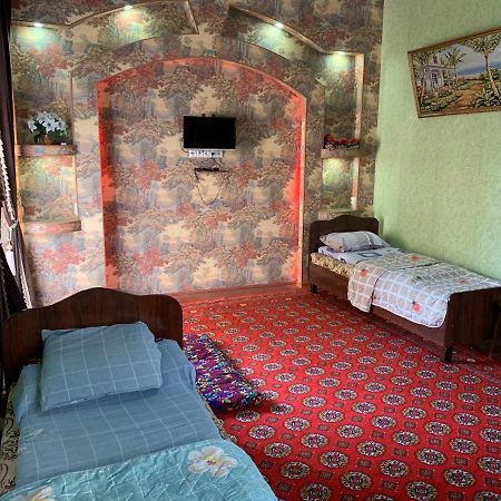 Muharram Homestay In The Neighborhood Of The Registan Square, 家族 ゲストハウス Samarcande Extérieur photo