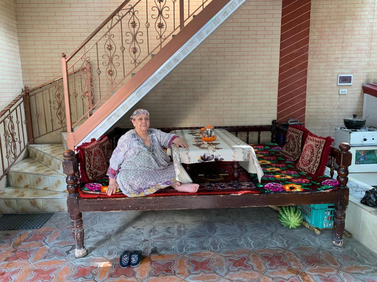 Muharram Homestay In The Neighborhood Of The Registan Square, 家族 ゲストハウス Samarcande Extérieur photo