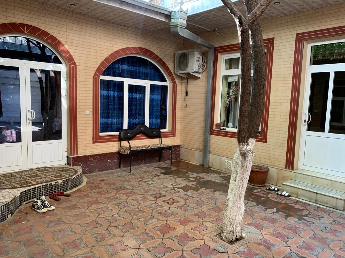 Muharram Homestay In The Neighborhood Of The Registan Square, 家族 ゲストハウス Samarcande Extérieur photo