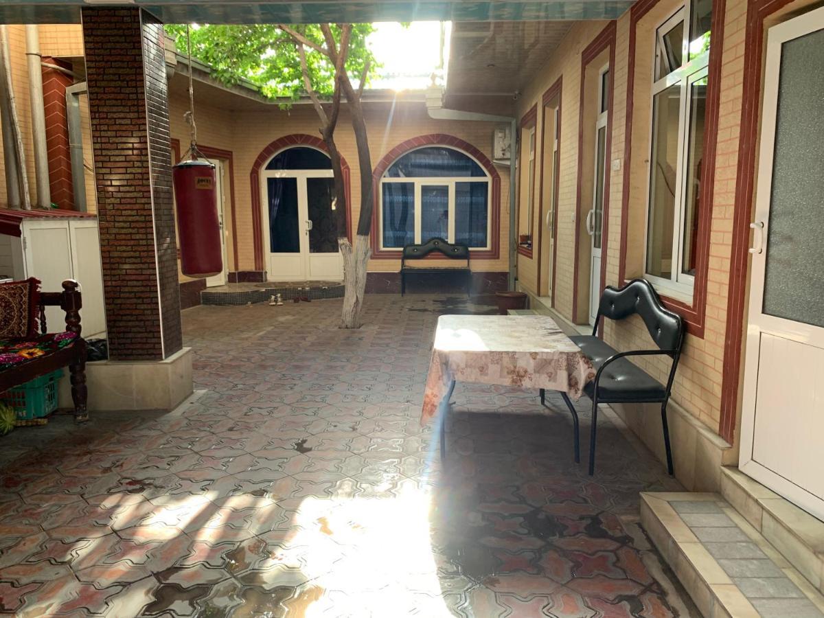 Muharram Homestay In The Neighborhood Of The Registan Square, 家族 ゲストハウス Samarcande Extérieur photo