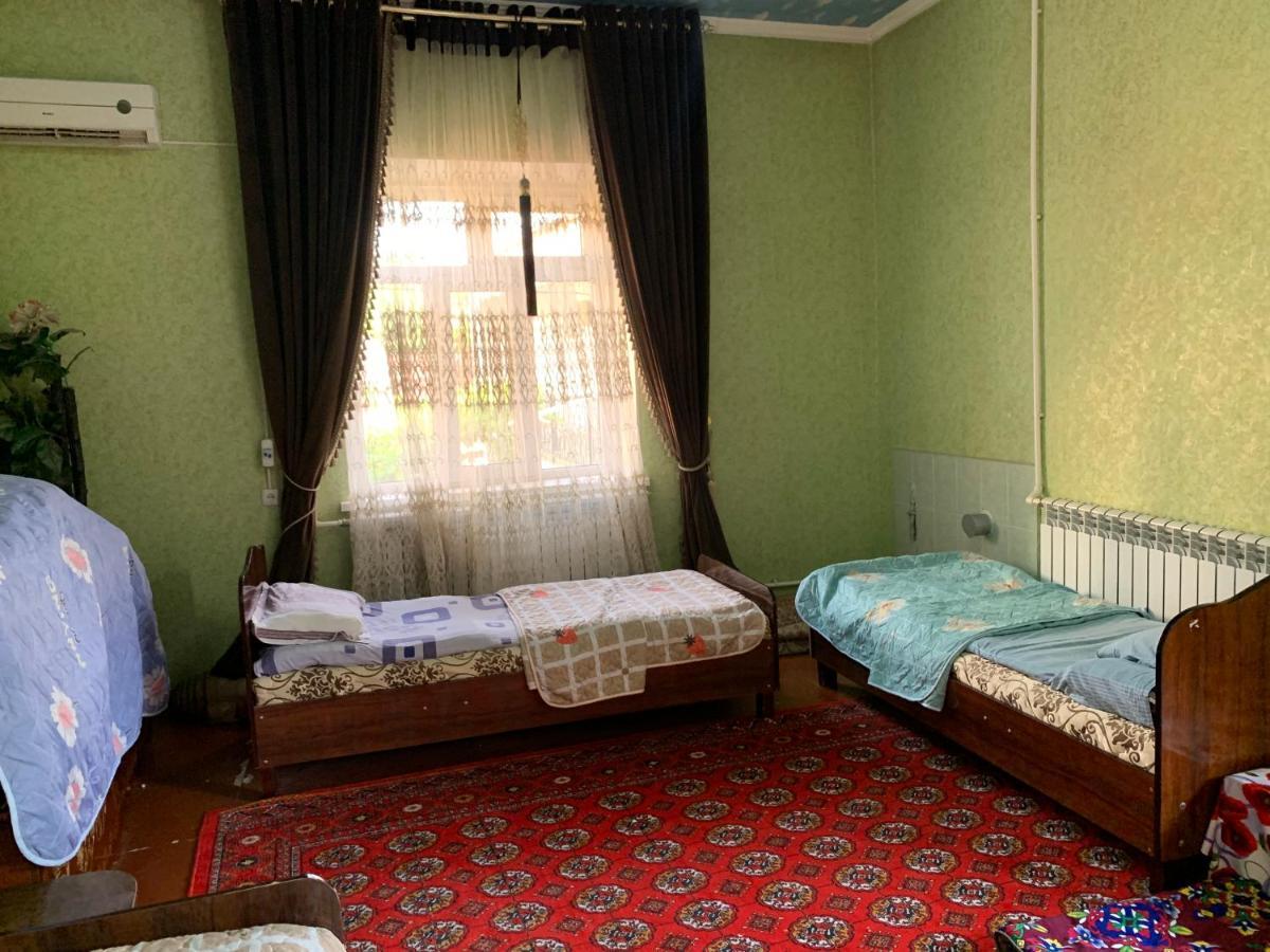 Muharram Homestay In The Neighborhood Of The Registan Square, 家族 ゲストハウス Samarcande Extérieur photo