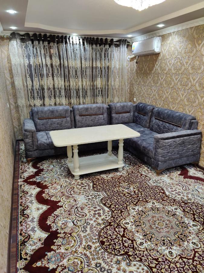 Muharram Homestay In The Neighborhood Of The Registan Square, 家族 ゲストハウス Samarcande Extérieur photo