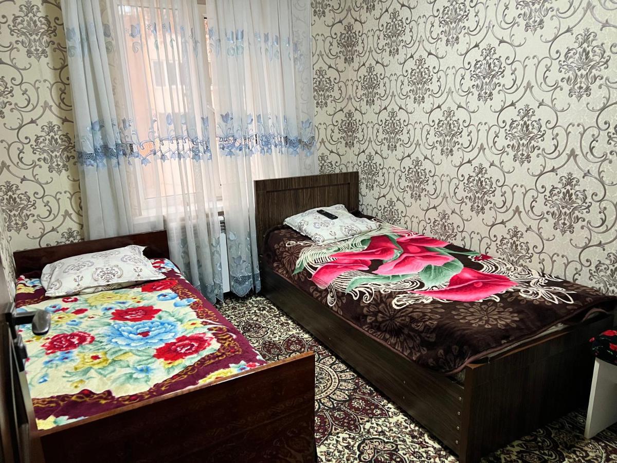 Muharram Homestay In The Neighborhood Of The Registan Square, 家族 ゲストハウス Samarcande Extérieur photo