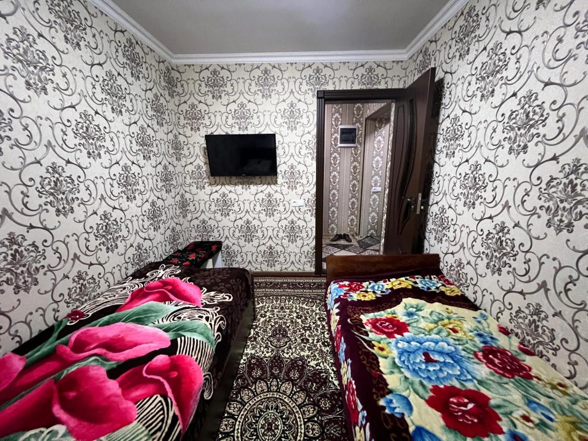 Muharram Homestay In The Neighborhood Of The Registan Square, 家族 ゲストハウス Samarcande Extérieur photo