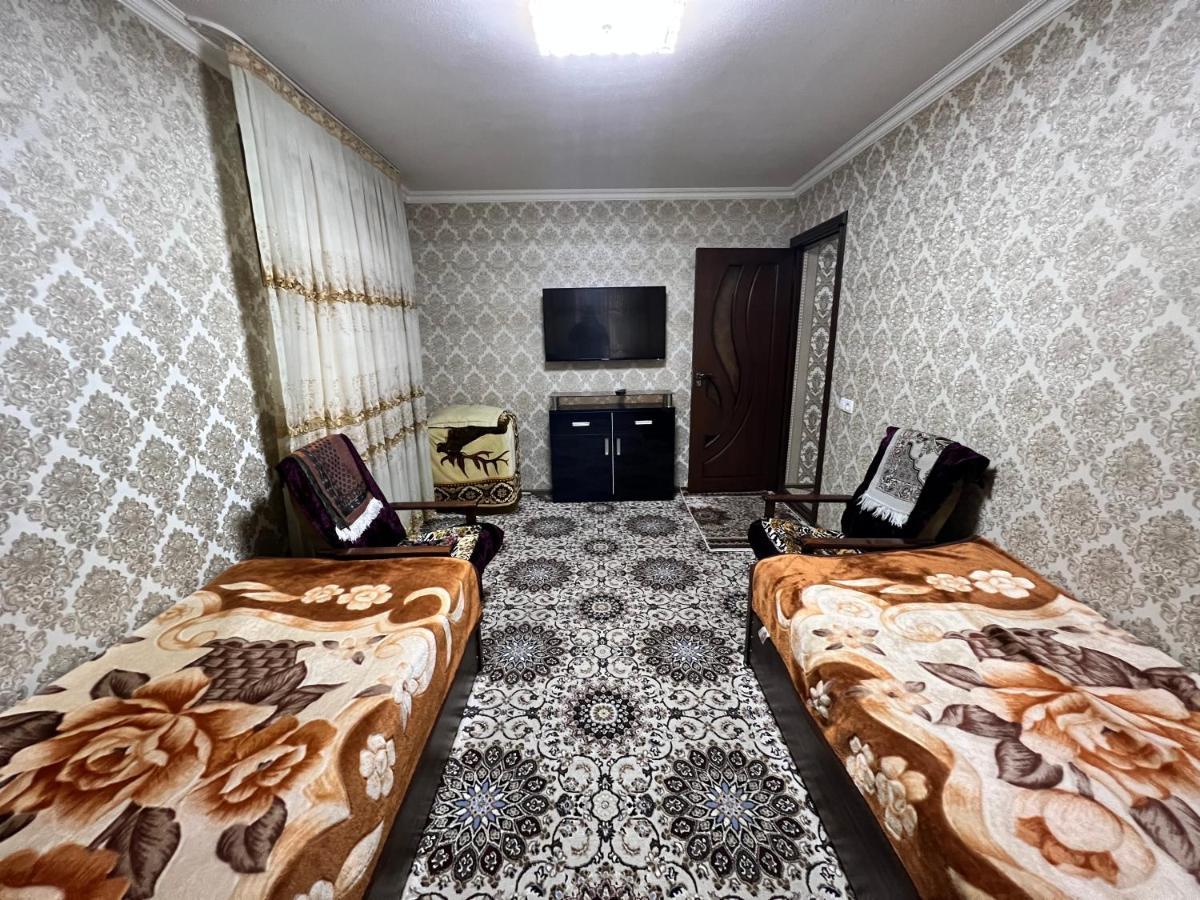 Muharram Homestay In The Neighborhood Of The Registan Square, 家族 ゲストハウス Samarcande Extérieur photo