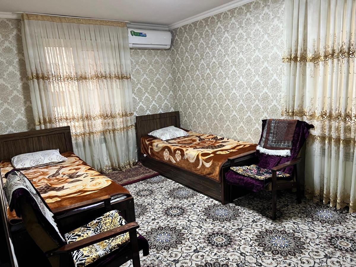 Muharram Homestay In The Neighborhood Of The Registan Square, 家族 ゲストハウス Samarcande Extérieur photo