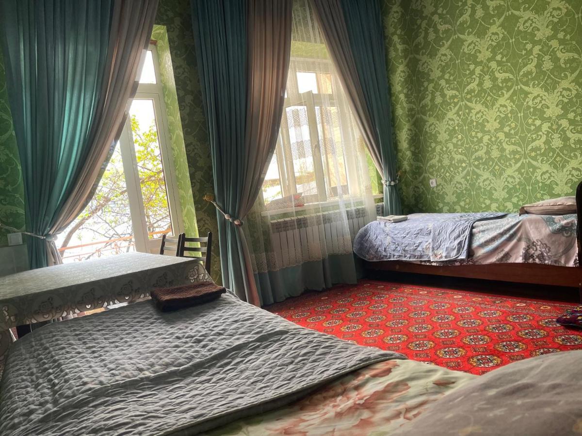 Muharram Homestay In The Neighborhood Of The Registan Square, 家族 ゲストハウス Samarcande Extérieur photo